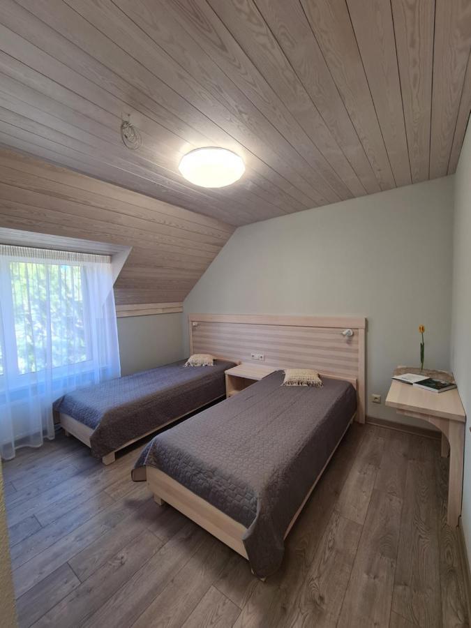 Hotel Viesu Nams Upe à Roja Extérieur photo