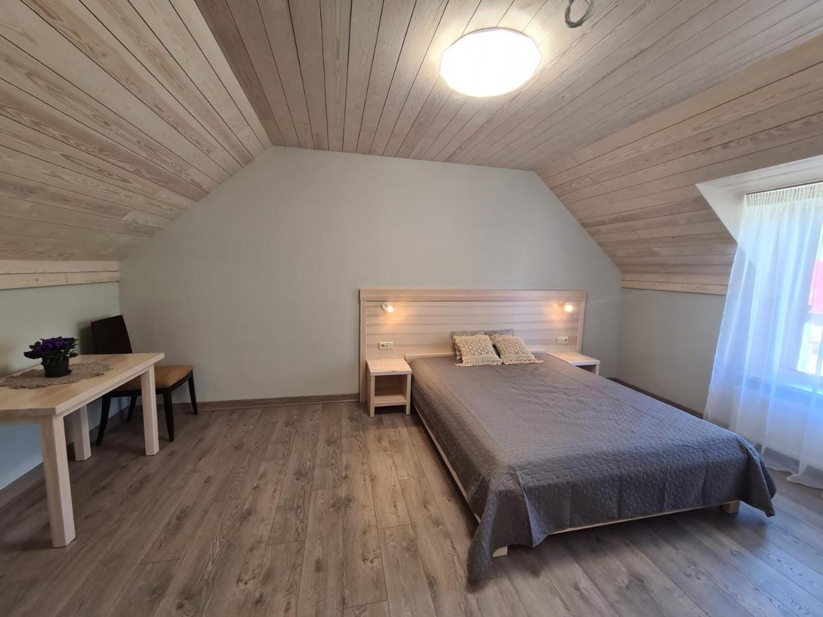 Hotel Viesu Nams Upe à Roja Extérieur photo